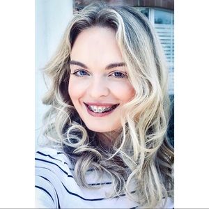 Meet your Posher, Hillary